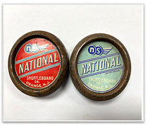 Table Old Time Shuffleboard Pucks