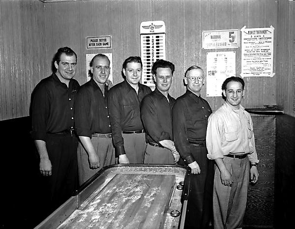 Kaethers Table Shuffleboard